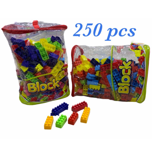 سلة تحتوي على 250 قطعة ليغو بلاستيكية بجودة ممتازة.
